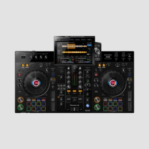 DJ mixer med skærm og kontroller