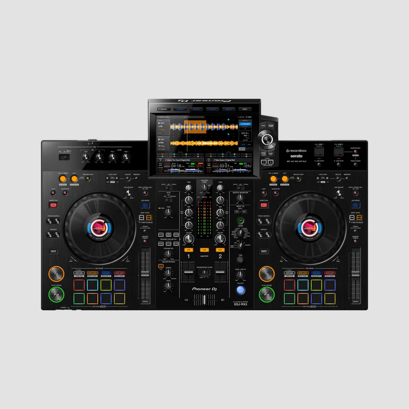 DJ mixer med skærm og kontroller