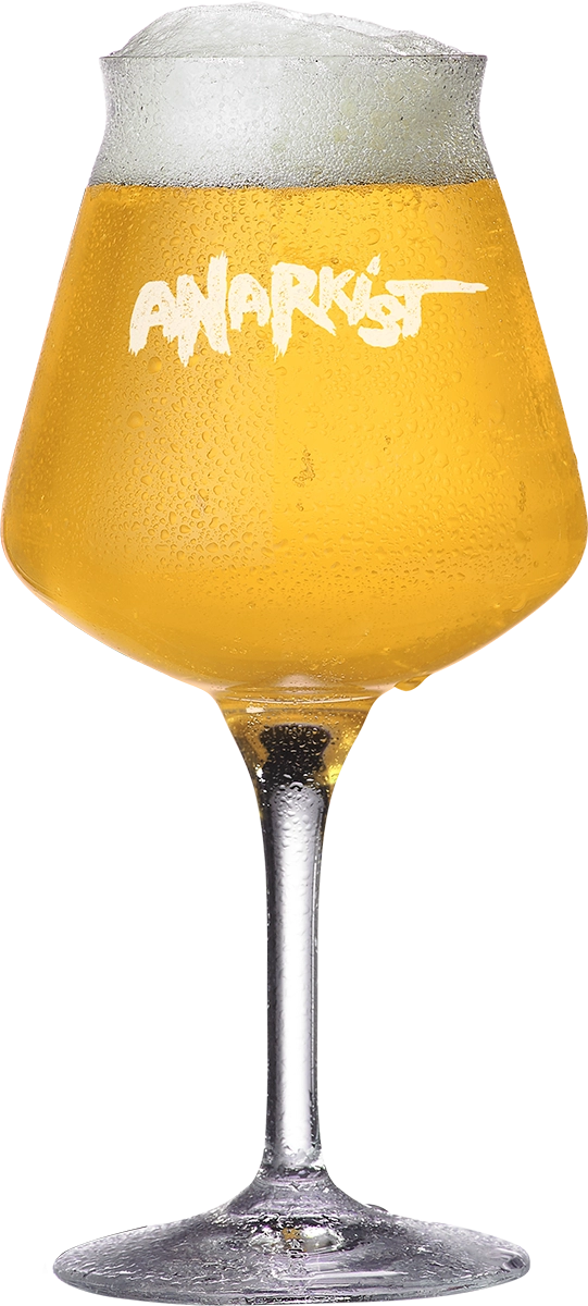 Gul øl i et stilfuldt glas