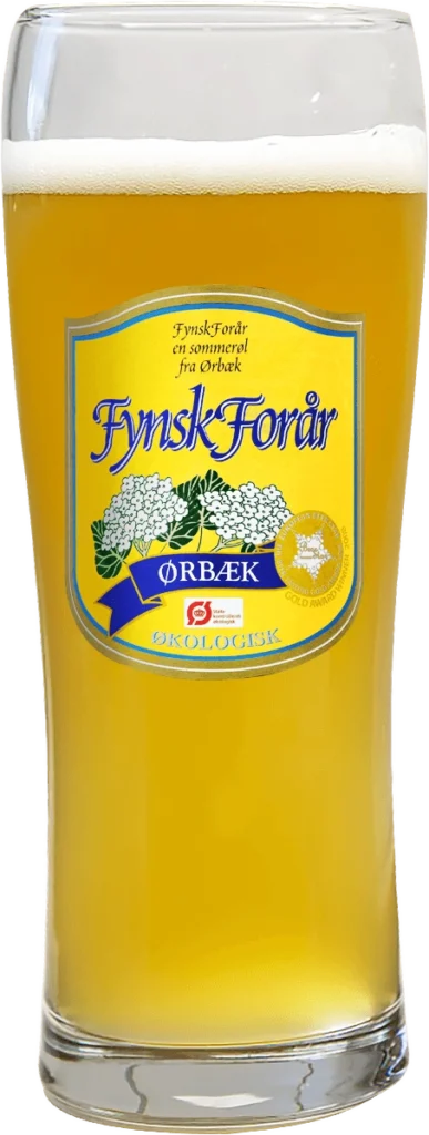 Gul øl i et glas